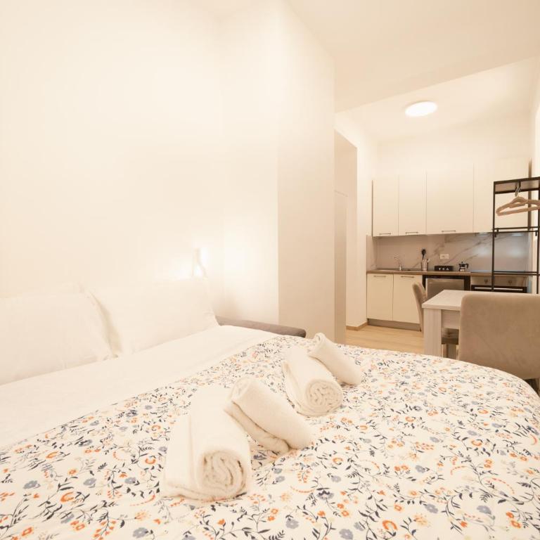 Bee First Guest House Roma - Camera Matrimoniale con Bagno Privato - 7