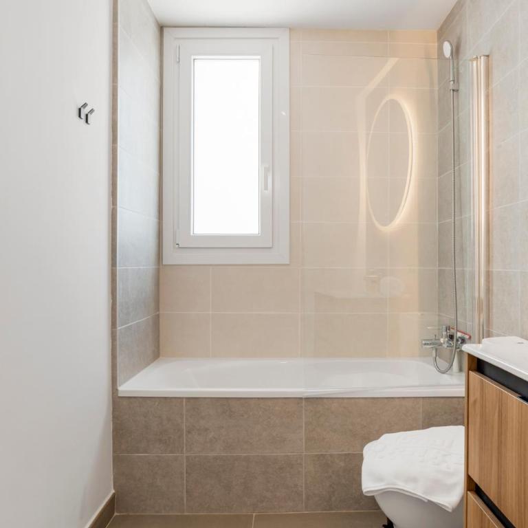 2BR Penthouse with Spacious Terrace - Apartment mit 2 Schlafzimmern und Terrasse - 9