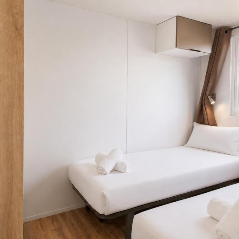 Opaline Mobil'home Lumineux Mer à 10 min Linge - Mobile Home - 11