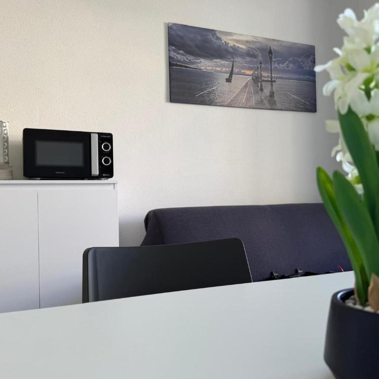 Nuovo appartamento con piscina, giardino e vista mare - Appartamento - 11