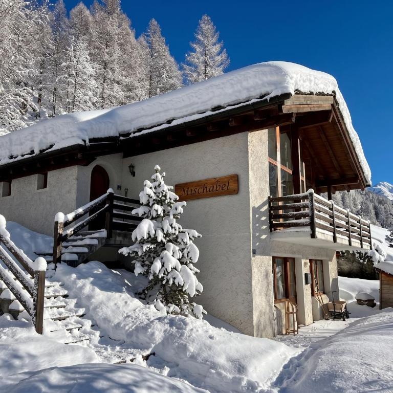 Chalet Mischabel - Ferienhaus - 1