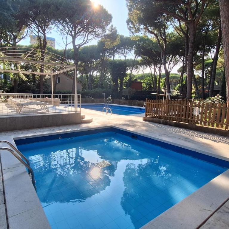Villetta Pineta con piscina Family Apartment - Appartamento con 2 Camere da Letto - 2