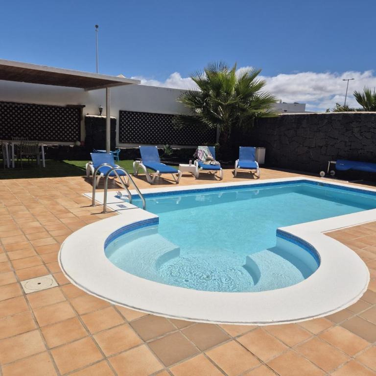 Villa Adel, Oasis de paz con piscina climatizada - Villa - 6