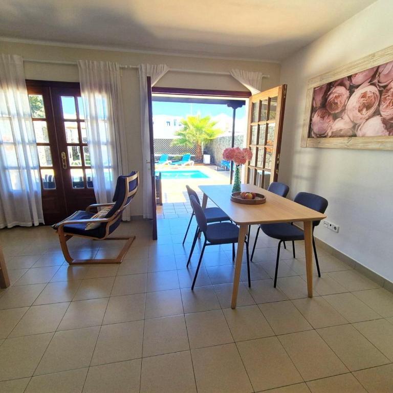 Villa Adel, Oasis de paz con piscina climatizada - Villa - 20