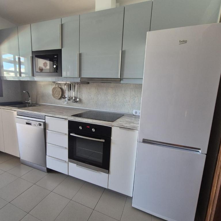 Villa Adel, Oasis de paz con piscina climatizada - Villa - 27