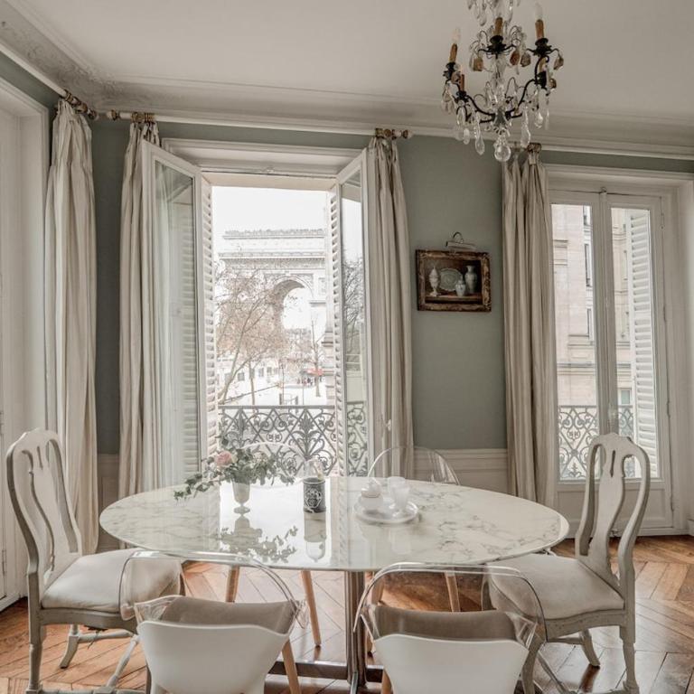 AC 3bds with arc de triomphe - Three-Bedroom Apartment - 1