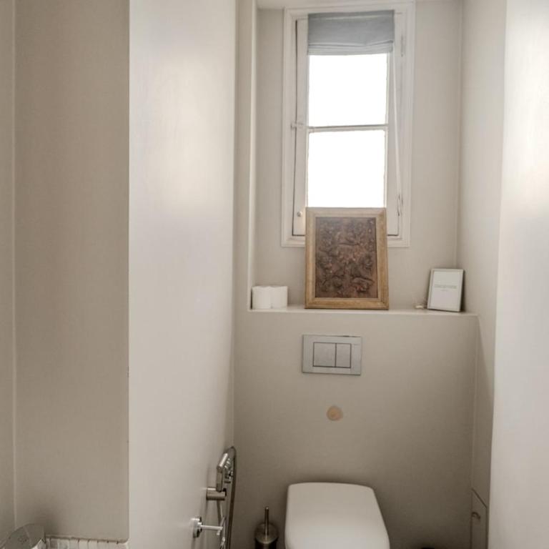 AC 3bds with arc de triomphe - Three-Bedroom Apartment - 20