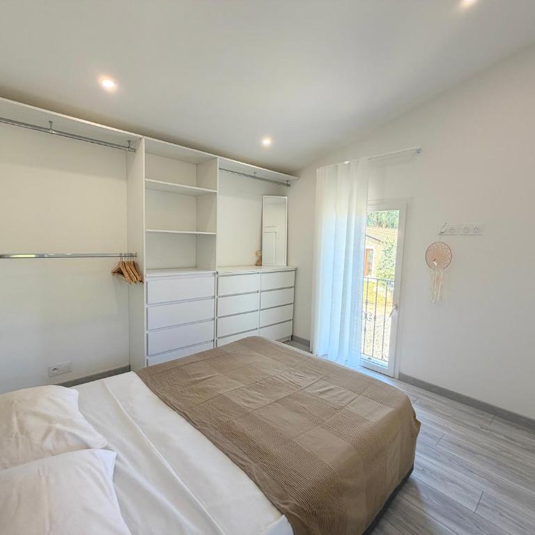 Villa Chaleureuse 3 pièces - 10 minutes de Porto-Vecchio - Maison 2 Chambres - 8