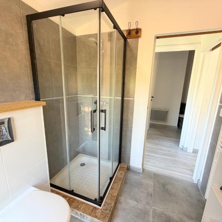 Villa Chaleureuse 3 pièces - 10 minutes de Porto-Vecchio - Maison 2 Chambres - 13
