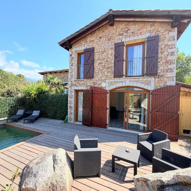 Villa Chaleureuse 3 pièces - 10 minutes de Porto-Vecchio - Maison 2 Chambres - 1