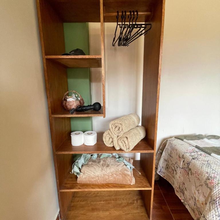 Casa Paqocha Urubamba - Hotel & Garden - Shared Kitchen & Hot Water - Double or Twin Room with Garden View - 5