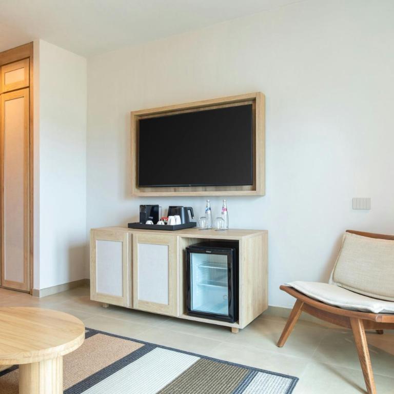 Mangia’s Sardinia Resort, Autograph Collection - Junior Suite King con Divano Letto - 7