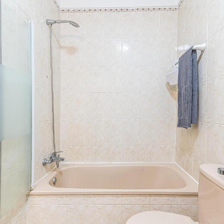 Alquilaencanarias Medano Delfines - Apartamento Deluxe de 2 dormitorios con balcón - 11