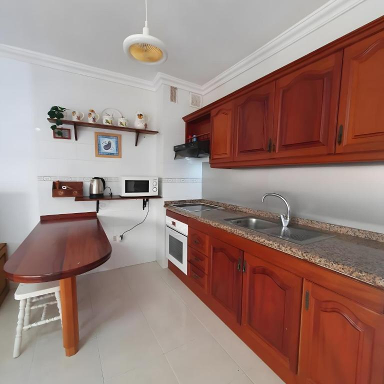 Medano Tío Claudio Beachfront - Apartamento Superior con vistas a la ciudad - 2