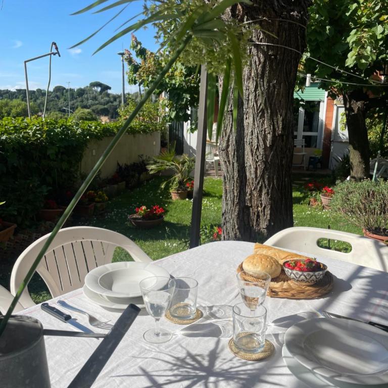 AROMA Cozy Home with Garden 15 Min to Piazza del Popolo - Casa con 1 Camera da Letto - 3