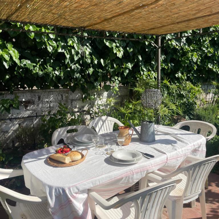 AROMA Cozy Home with Garden 15 Min to Piazza del Popolo - Casa con 1 Camera da Letto - 6