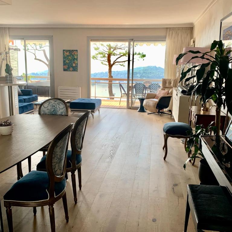 Élégance, confort et vue infinie - Appartement 2 Chambres avec Terrasse - 8