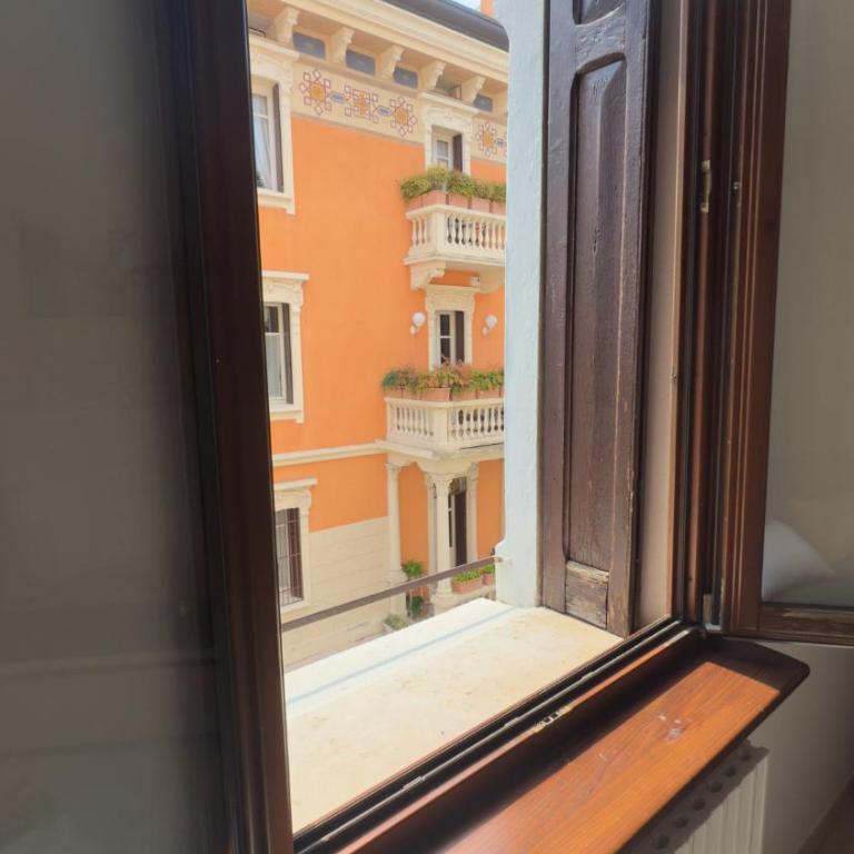 Ponte Pietra Free parking for 5 guests - Appartamento con 1 Camera da Letto e Vista Città - 50