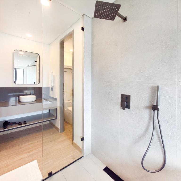Blues Suites Laureles - Suite with Hot Tub - 1