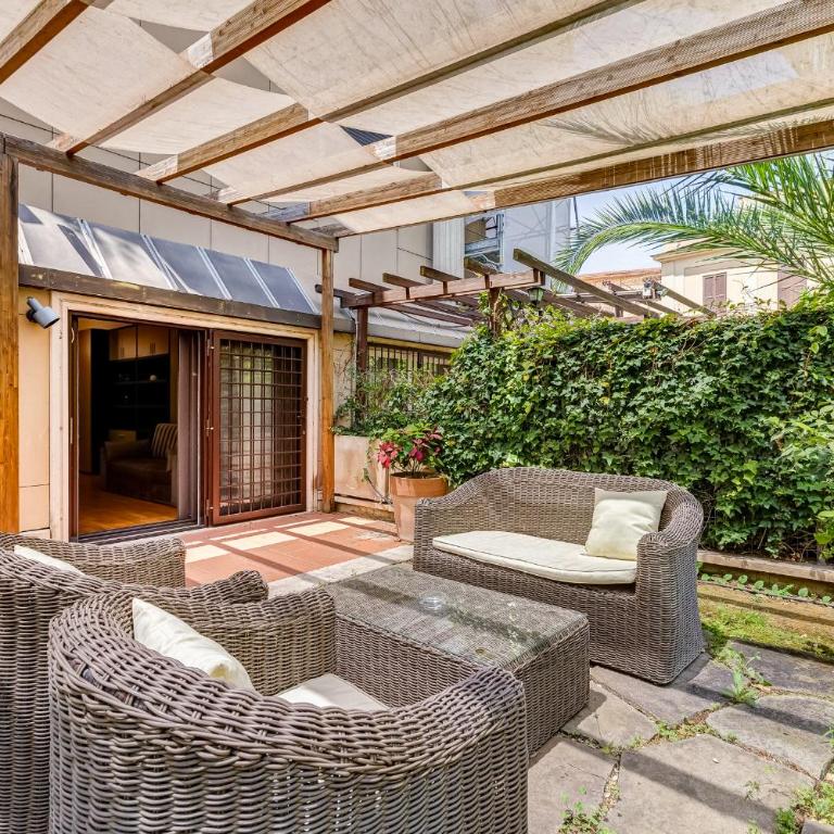 Monolocale con posto auto e grande giardino - Appartamento con 1 Camera da Letto - 1