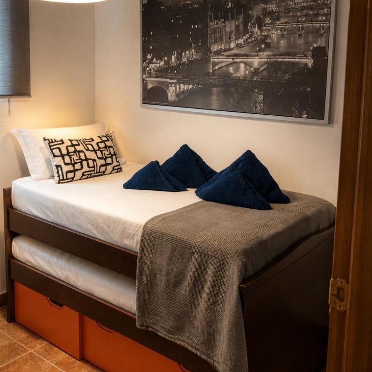 Apartamento familiar NerjaChaparil - Two-Bedroom Apartment with City View - 4