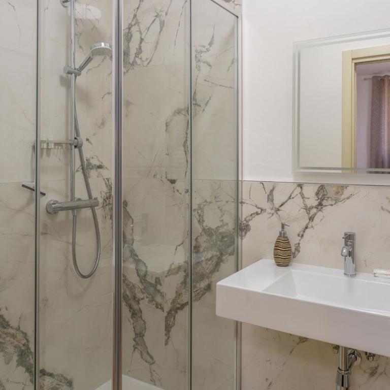 Casa Vacanze L'Albergheria - Doppelzimmer mit eigenem Bad - 4