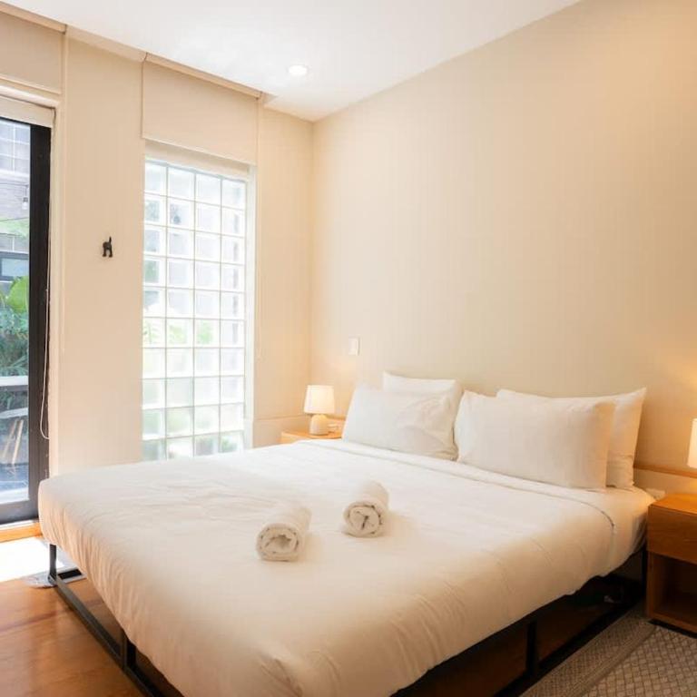 Bright 2BR condo with Stunning Patio in Escandon - Apartment - 4