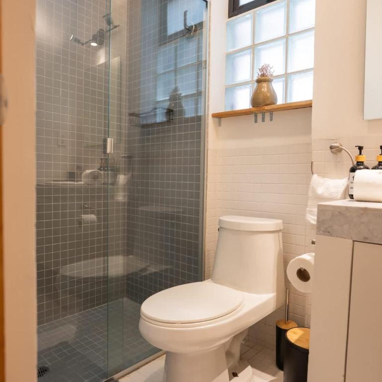 Bright 2BR condo with Stunning Patio in Escandon - Apartment - 44