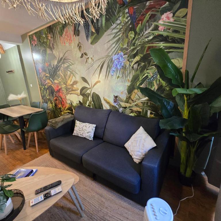 Jungl'Appart 2 chambres gare et centre - Garage inclus - Appartement 2 Chambres - 17