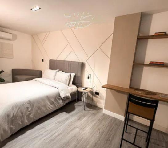Apartamento Duplex con terraza, jacuzzi y minigolf, Poblado Medellin - Apartment - 7