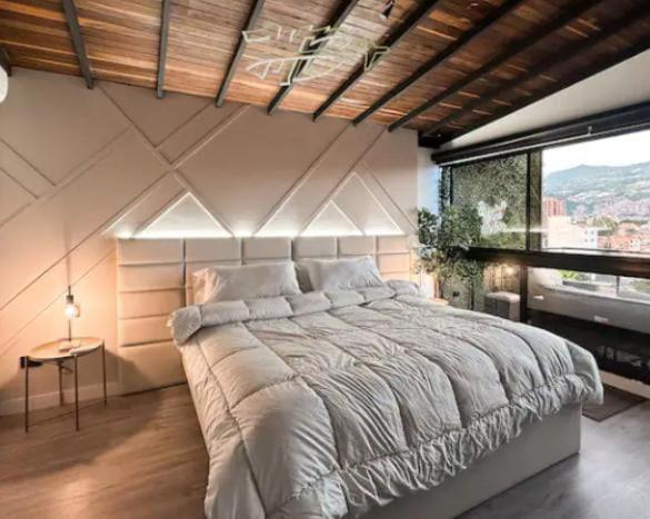 Apartamento Duplex con terraza, jacuzzi y minigolf, Poblado Medellin - Apartment - 21