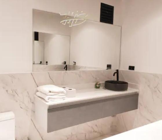 Apartamento Duplex con terraza, jacuzzi y minigolf, Poblado Medellin - Apartment - 30