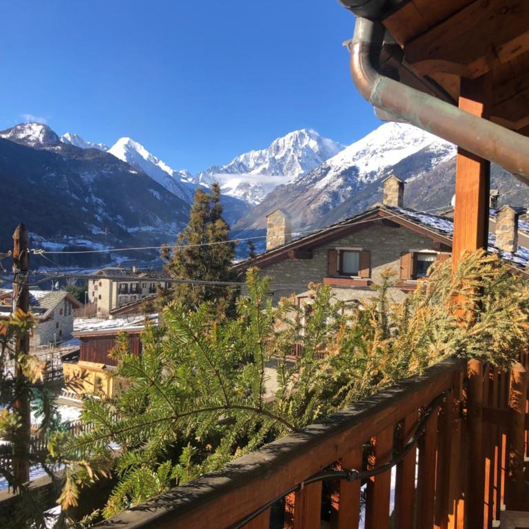 TROIS COURONNES - DES ALPES Appartamento di Charme a La Salle Valle d'Aosta - Appartamento con 2 Camere da Letto - 8