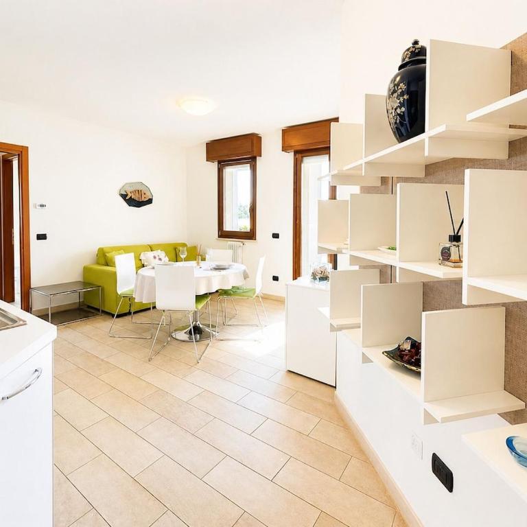 4Min Walk to the Beach, Free parking, Air Conditioning e Patio - Appartamento con 1 Camera da Letto - 1
