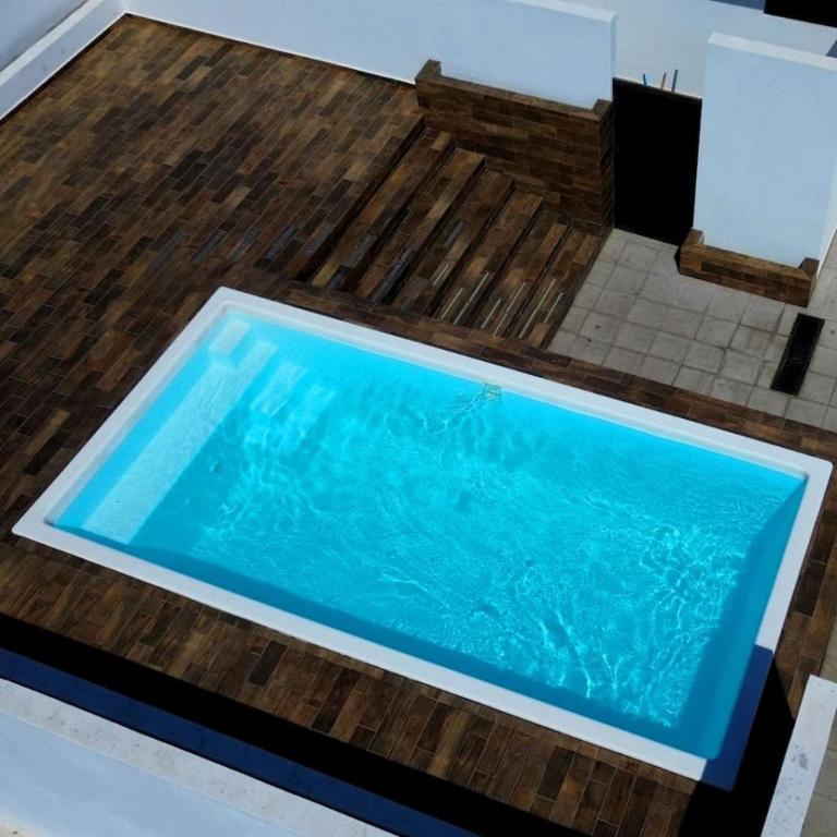 Acogedor departamento con balcon y alberca en roof - Apartamento - 7