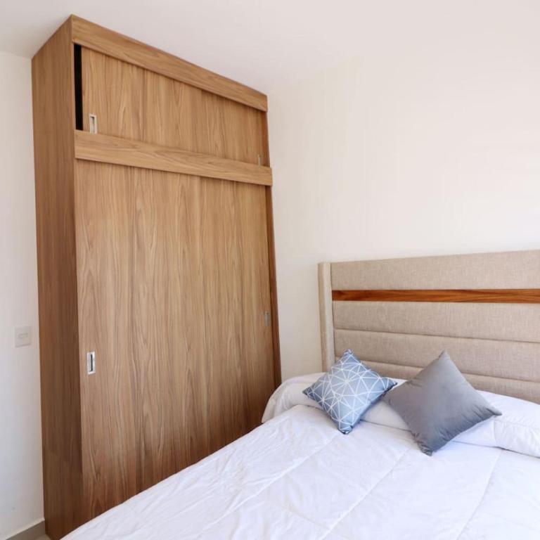 Acogedor departamento con balcon y alberca en roof - Apartamento - 18
