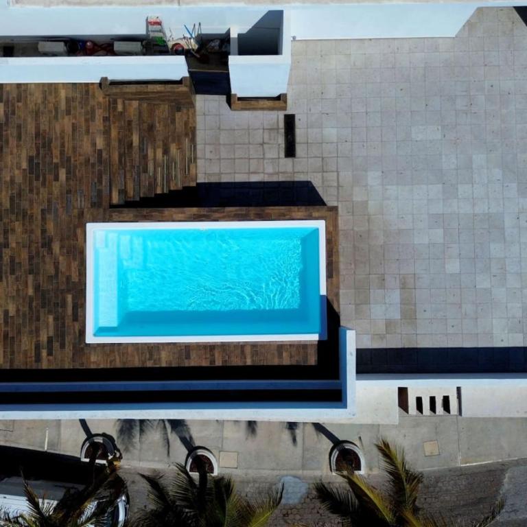 Acogedor departamento con balcon y alberca en roof - Apartamento - 24