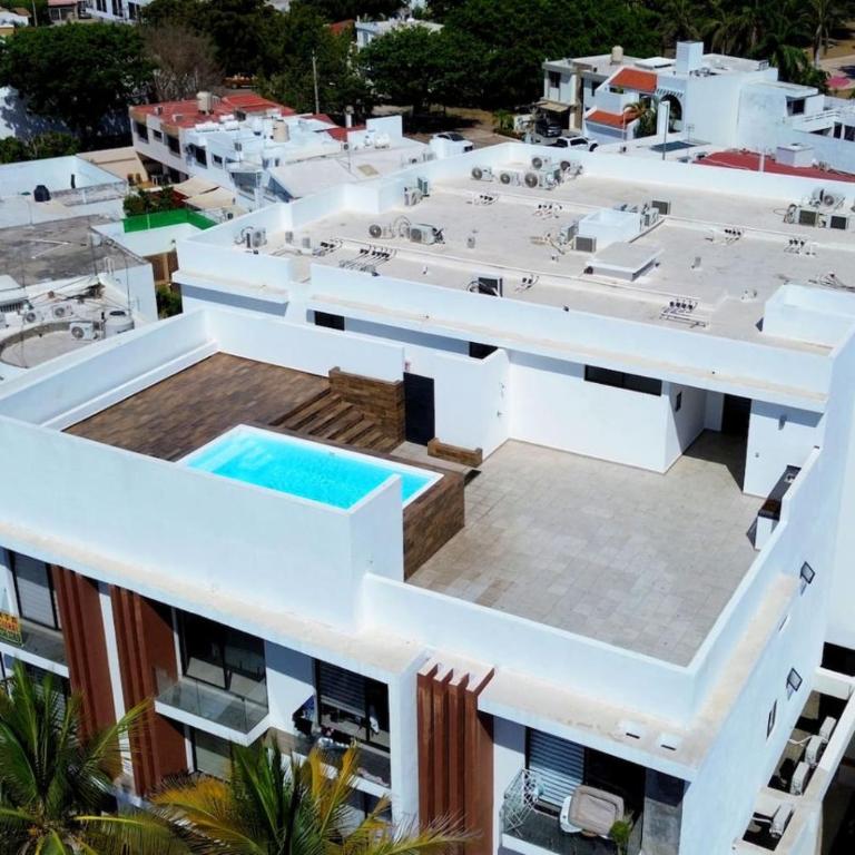 Acogedor departamento con balcon y alberca en roof - Apartamento - 26