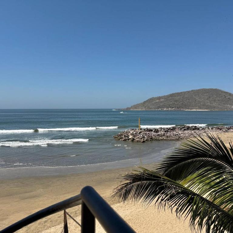 A Pie de Playa, Con Hermosas Vistas al Oceano - Apartamento - 54