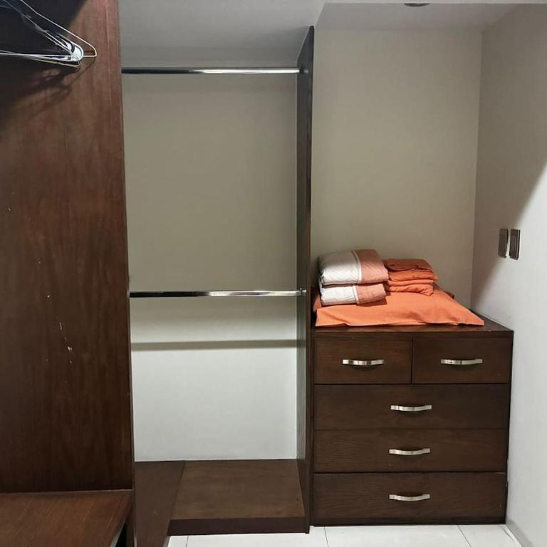 Depa Frente al Parque Central, Excelente Ubicacion - Apartamento - 9