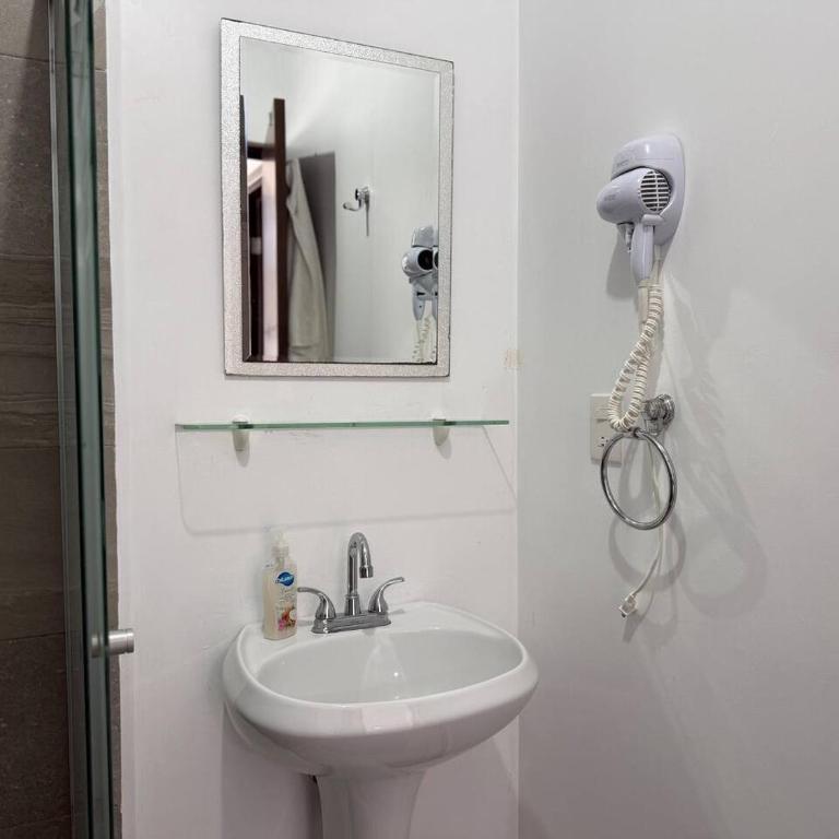 Alojamiento Cerca de la Playa en Cerritos - Apartamento - 34