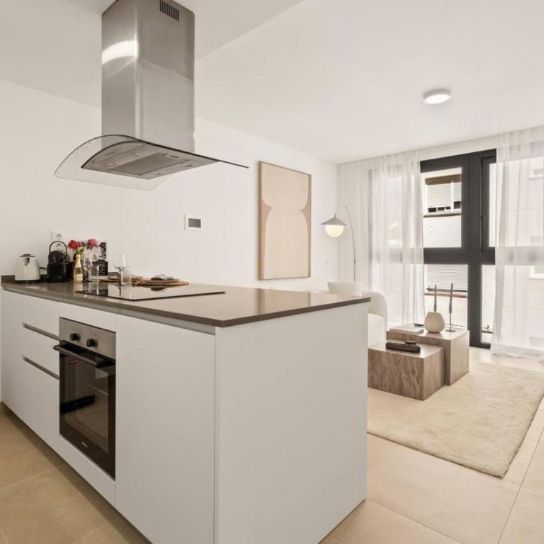 1BR Beachfront - Walk to Center and Marina - Apartamento - 4