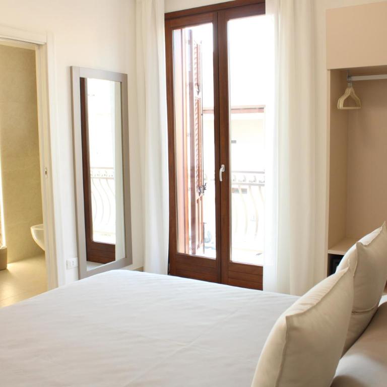 Sikelia rooms B&B - Camera Matrimoniale con Balcone - 1