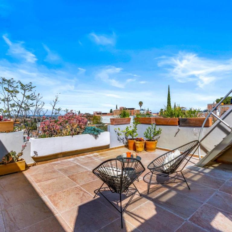 Casa Bamboo | Quiet Luxury near centro - Vacation Home - 3