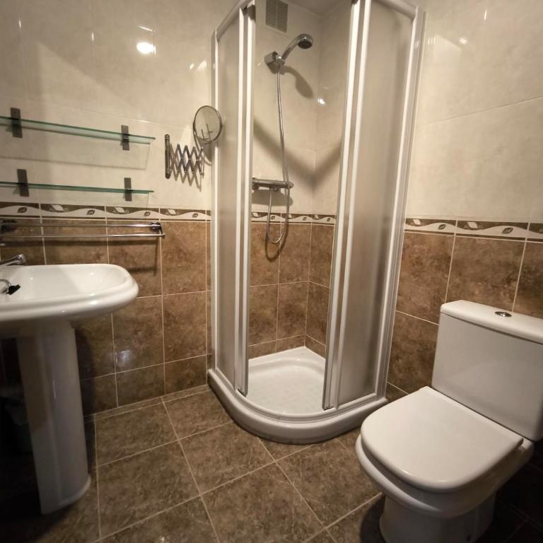 Apartment with 3 bedrooms, 2 bathrooms, garage, and Wi-Fi - Apartamento de 3 dormitorios - 10