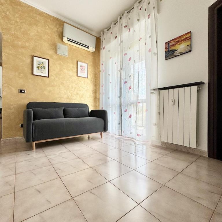 Polo 10 Milan M1 Bisceglie & Tram 14 to Duomo - One-Bedroom Apartment - 21