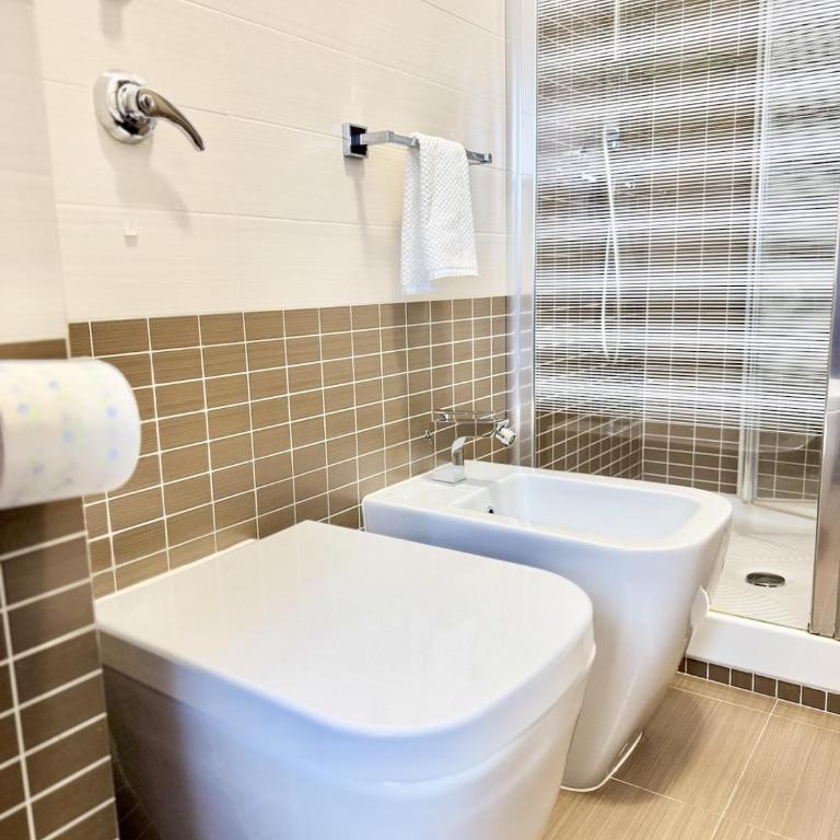 Polo 10 Milan M1 Bisceglie & Tram 14 to Duomo - One-Bedroom Apartment - 10