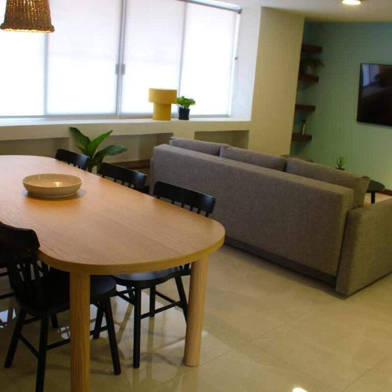 Apartment Near Consulate & Hospital District - Three-Bedroom Apartment - 20