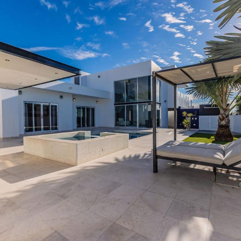 Big house with pool and sea view - Casa - 5