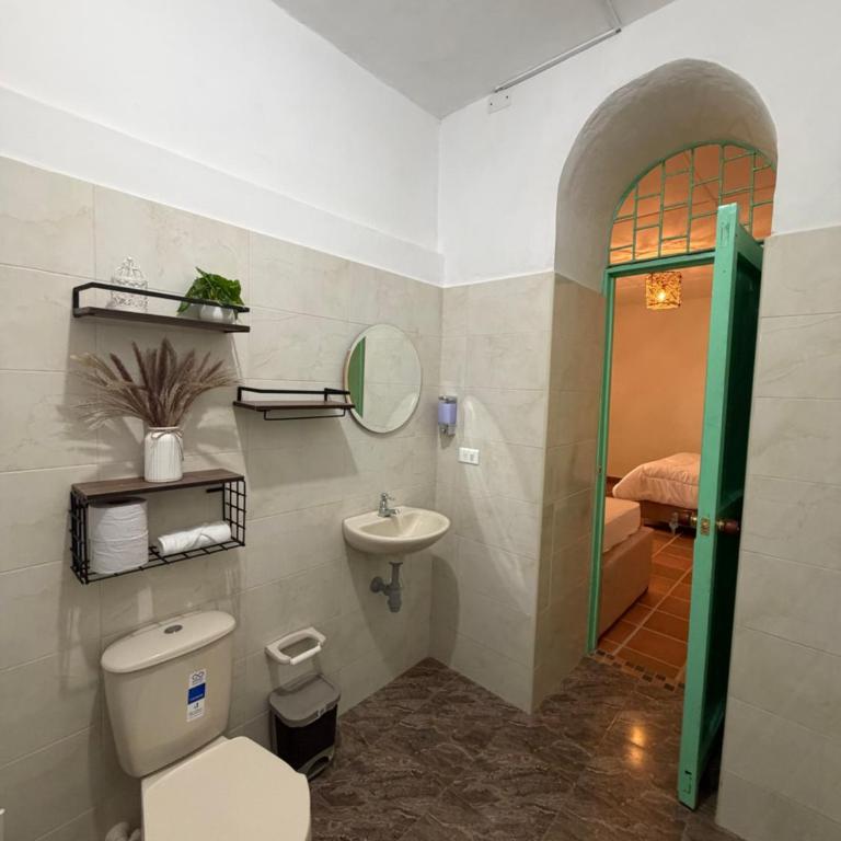 Casa Natus Hostal - Habitación Cuádruple con baño privado - 26
